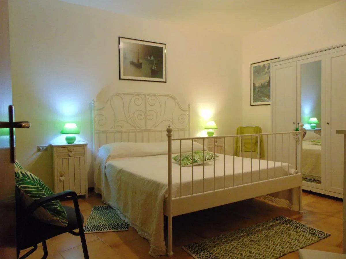 Da Mara Lago Di Como Villa Sormano